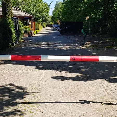 別荘 De Veluwse Houtduif ガルデレン